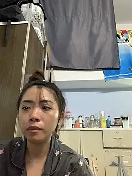 Snapshot of Minee1202 chatting on April 10, 2026, 1:11 am Minee1202 online show from April 10, 2026, 1:11 am