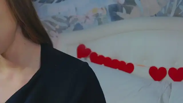 MarilynNova online show from February 17, 2026, 5:59 am