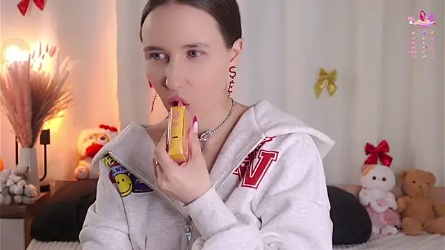 MaudAle online show from February 17, 2026, 1:13 am