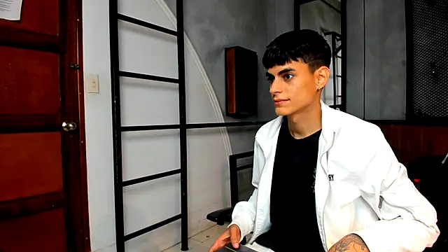 Dani mc1 online show from October 12, 2025, 11:42 am