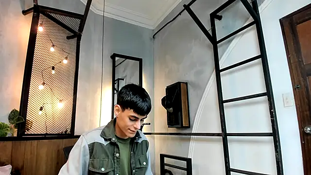 Dani mc1 online show from October 15, 2025, 11:32 am