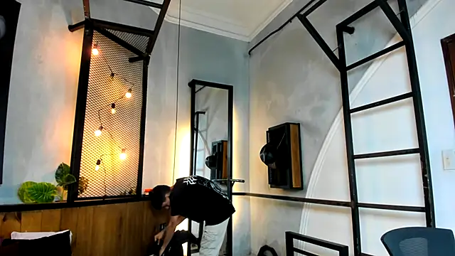 Dani mc1 online show from October 17, 2025, 11:46 am