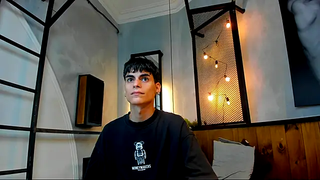 Dani mc1 online show from December 3, 2025, 11:30 am