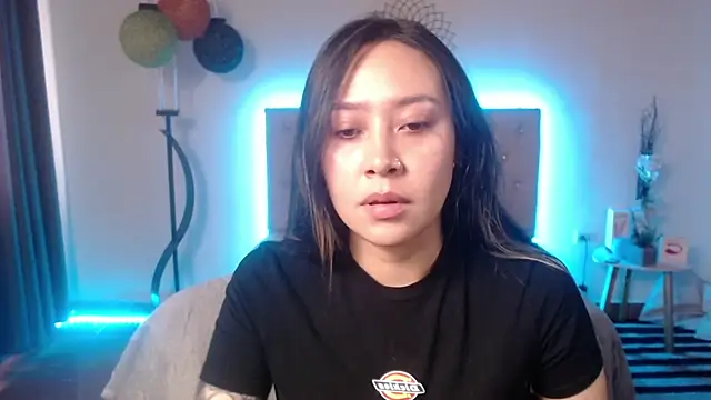 pink blossom  online show from September 24, 2025, 3:04 pm