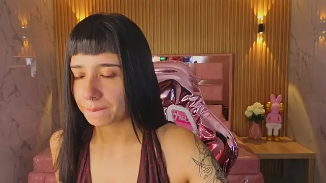 allyssa bellini s online show from October 29, 2025, 8:32 pm