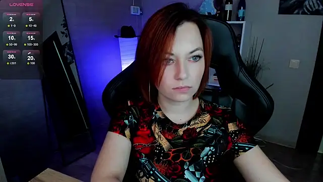 Snapshot of Serena_Woods chatting on September 9, 2025, 8:36 am Serena Woods online show from September 9, 2025, 8:36 am