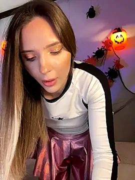 Snapshot of LINA_ALL_EYES_ON_YOU chatting on October 25, 2025, 5:51 pm LINA ALL EYES ON YOU online show from October 25, 2025, 5:51 pm