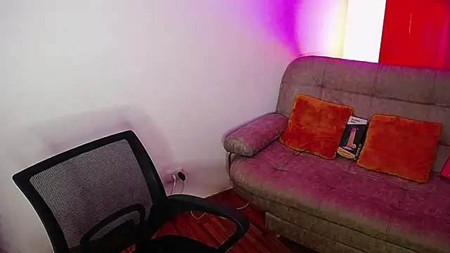 Noha Lux online show from September 30, 2025, 12:43 pm