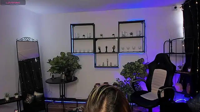 sweet daniiela online show from October 14, 2025, 7:58 pm