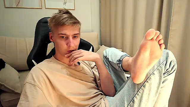 MrSexyCum4U online show from September 27, 2025, 8:58 pm