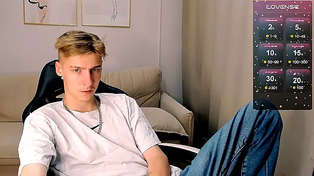 MrSexyCum4U online show from October 19, 2025, 12:11 am