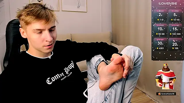 MrSexyCum4U online show from November 2, 2025, 11:12 am