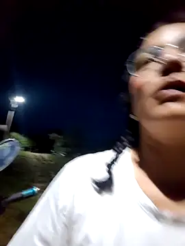 Lily-o online show from October 26, 2025, 10:58 pm