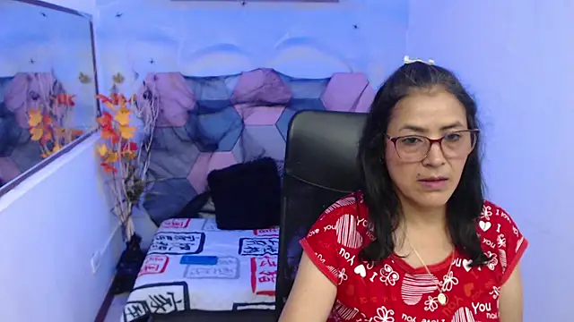 AmandaPeet online show from November 1, 2025, 5:48 pm