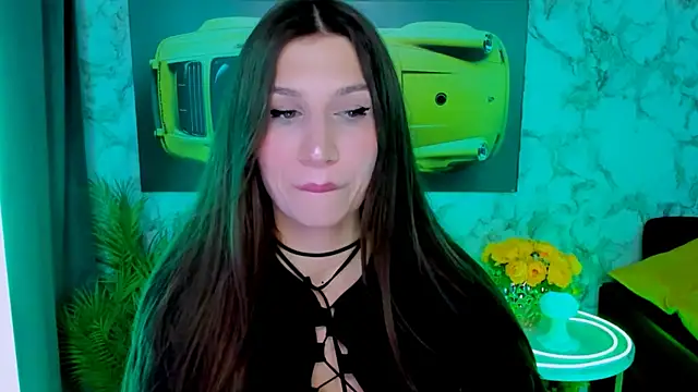 Mollyinyourmind online show from April 20, 2026, 9:16 pm