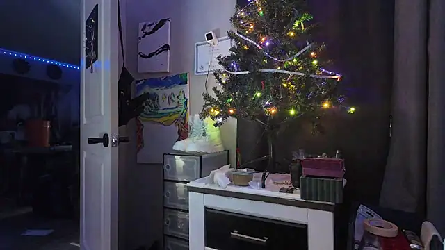 Triggerhappycj100 online show from March 25, 2026, 9:32 pm