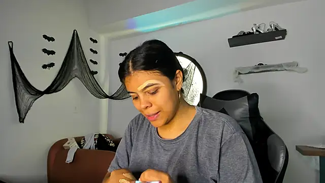 Aleja-02 online show from October 30, 2025, 9:04 pm