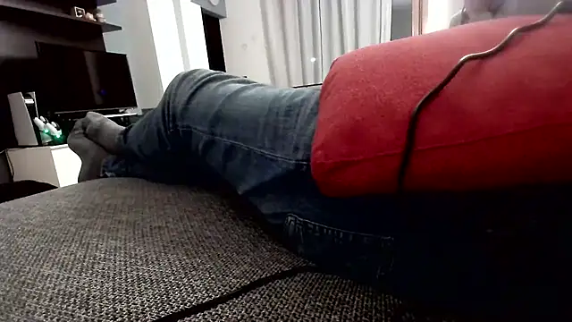 cucciolotto76 online show from November 10, 2025, 8:08 pm