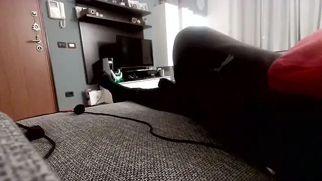 cucciolotto76 online show from December 2, 2025, 8:48 pm