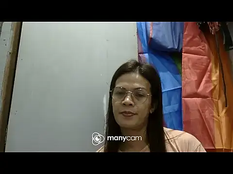 juicycum069 online show from November 8, 2025, 10:52 pm