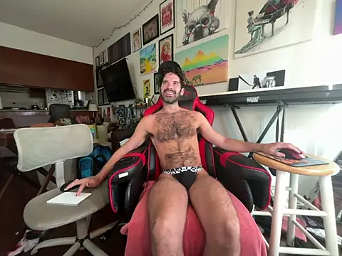 Pupscritch online show from June 17, 2026, 4:08 pm