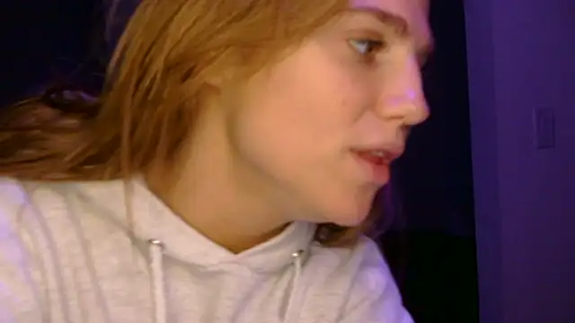 Snapshot of sweetceeme chatting on February 24, 2026, 1:36 am sweetceeme online show from February 24, 2026, 1:36 am