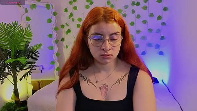 Naomy tay1 online show from September 29, 2025, 3:11 am