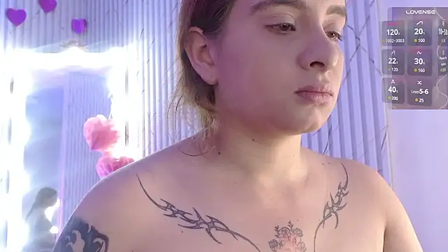 Naomy tay1 online show from March 6, 2026, 8:16 pm