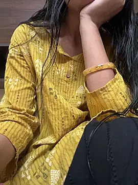 modelnishu online show from February 18, 2026, 7:48 am