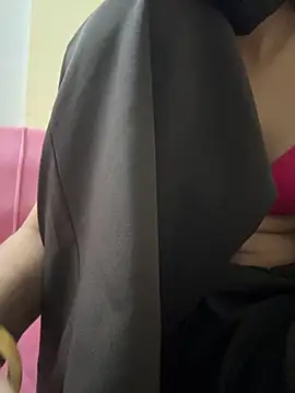 modelnishu online show from April 12, 2026, 1:05 pm