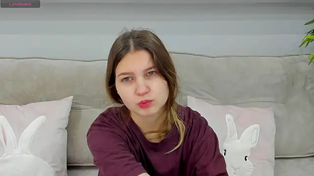 Elle Ellise online show from October 10, 2025, 12:42 am