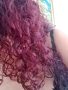 Snapshot of ladytropical1 chatting on October 23, 2025, 2:05 pm ladytropical1 online show from October 23, 2025, 2:05 pm