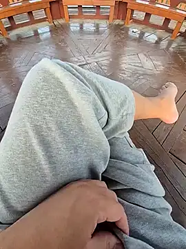 Snapshot of starvingo2002 chatting on September 18, 2025, 9:00 am starvingo2002 online show from September 18, 2025, 9:00 am