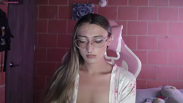 Andrea camilaaa online show from October 11, 2025, 4:38 pm