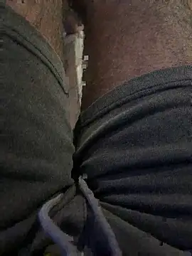 Snapshot of bigDick_000610 chatting on September 29, 2025, 6:13 pm bigDick 000610 online show from September 29, 2025, 6:13 pm