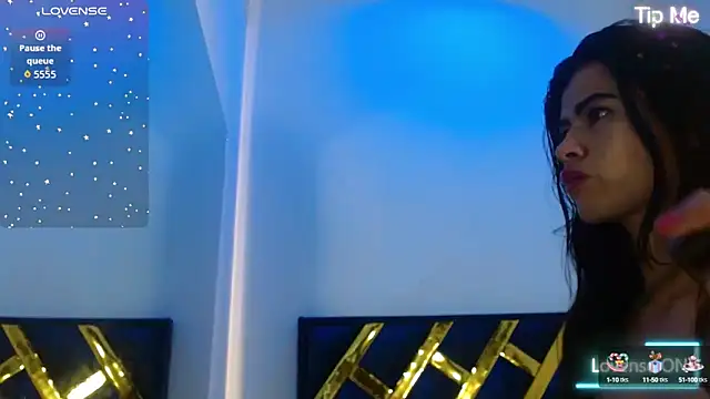 luna starr69 online show from October 16, 2025, 1:12 pm