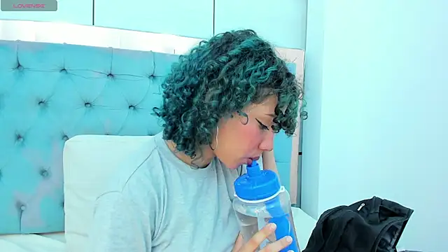 lis rous online show from September 17, 2025, 11:34 am