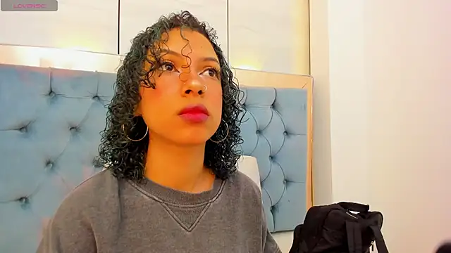 lis rous online show from October 8, 2025, 11:19 am