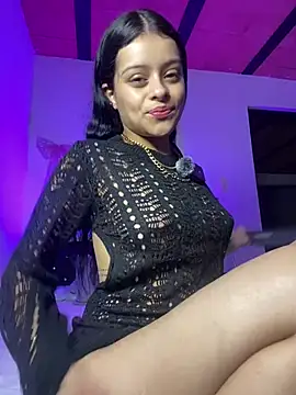 Alisse taylor2 online show from April 28, 2026, 11:59 am