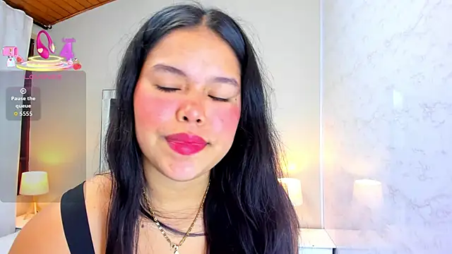 Snapshot of kittyy_babee chatting on September 22, 2025, 11:23 am kittyy babee online show from September 22, 2025, 11:23 am