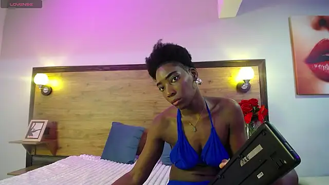 AlexandraCambell online show from February 1, 2026, 12:59 pm