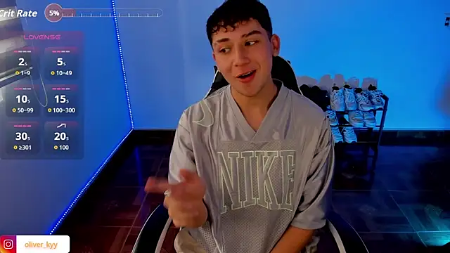 Snapshot of Casper___kyy chatting on October 10, 2025, 6:40 pm Casper kyy online show from October 10, 2025, 6:40 pm