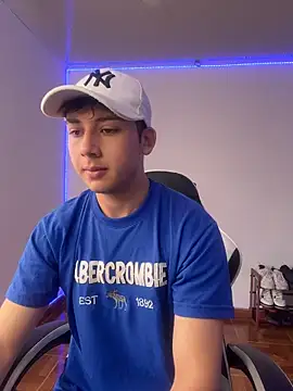 Snapshot of Casper___kyy chatting on October 30, 2025, 4:30 pm Casper kyy online show from October 30, 2025, 4:30 pm