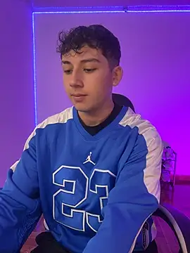 Snapshot of Casper___kyy chatting on November 7, 2025, 6:30 pm Casper kyy online show from November 7, 2025, 6:30 pm