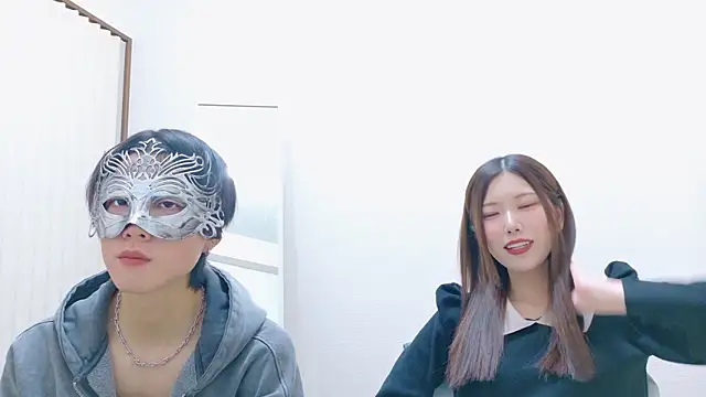 Snapshot of Reto-sama chatting on October 28, 2025, 1:03 pm Reto-sama online show from October 28, 2025, 1:03 pm