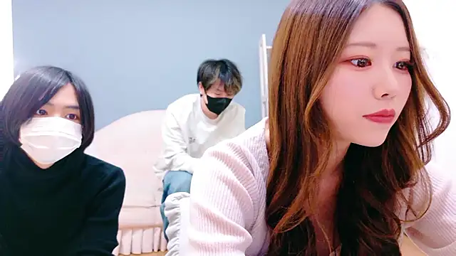 Snapshot of Reto-sama chatting on November 14, 2025, 1:32 pm Reto-sama online show from November 14, 2025, 1:32 pm