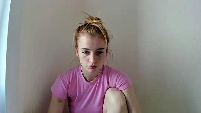 Snapshot of stacey__doll chatting on September 10, 2025, 2:44 am stacey doll online show from September 10, 2025, 2:44 am