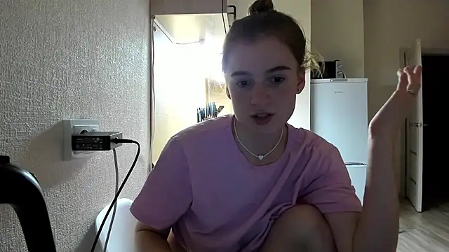 Snapshot of stacey__doll chatting on October 19, 2025, 3:01 pm stacey doll online show from October 19, 2025, 3:01 pm