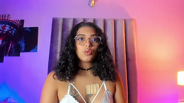 Snapshot of Sabrina_Cook chatting on September 20, 2025, 1:01 pm Sabrina Cook online show from September 20, 2025, 1:01 pm