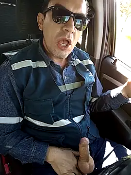 Snapshot of Blackaxes chatting on November 7, 2025, 2:39 pm Blackaxes online show from November 7, 2025, 2:39 pm